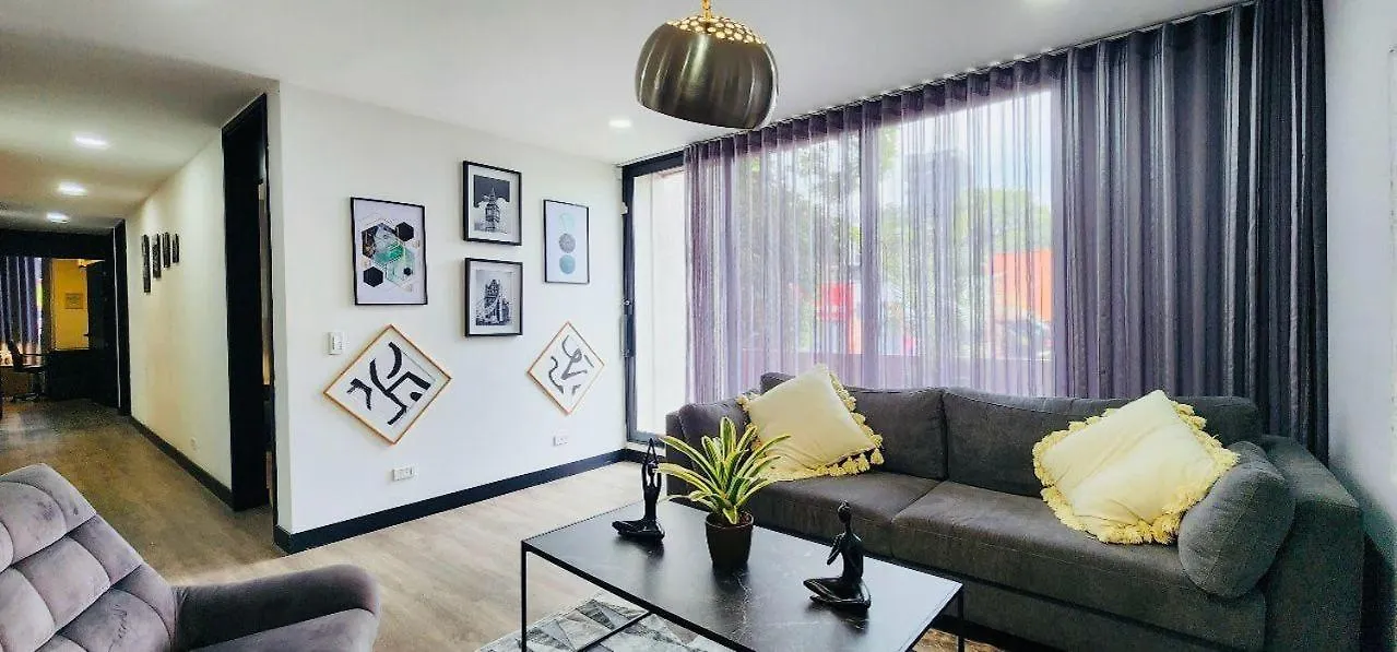Moderno-Central El Poblado Apartamento Medellin